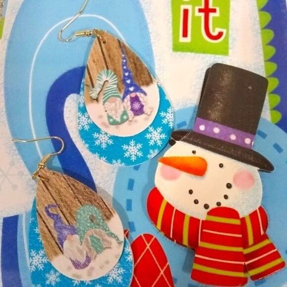 Gnome Snowflake Teardrop Earrings - Picture 4 of 4